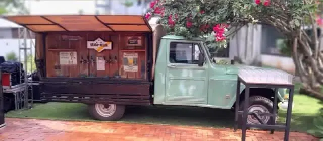 Bier truck da Prime Chopp do Bola estacionado num evento